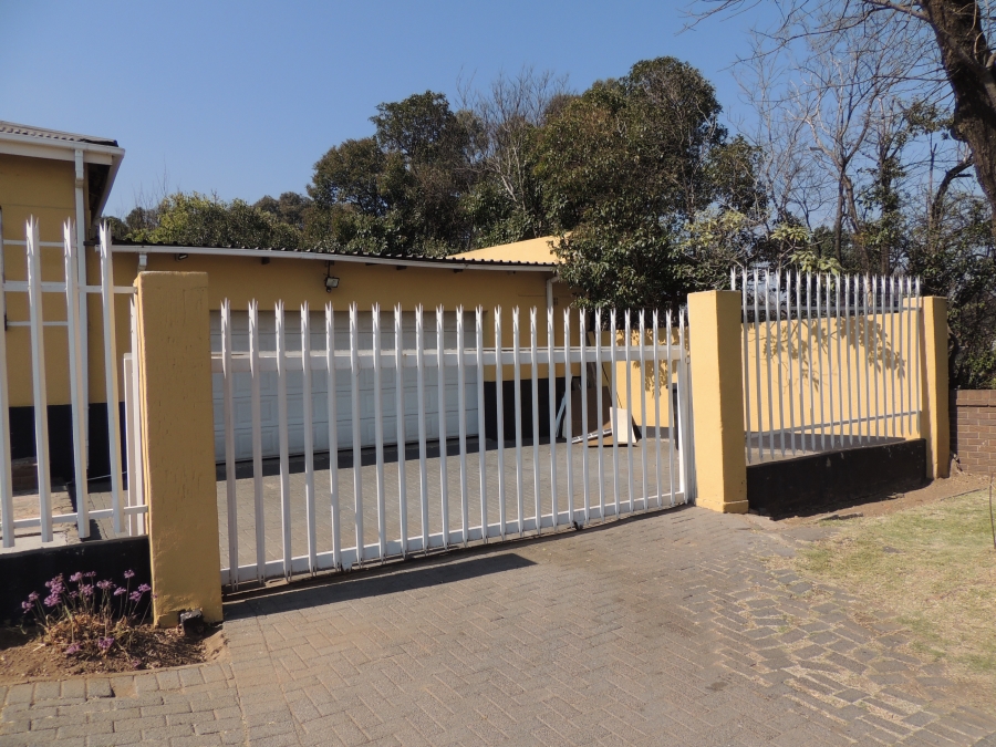 3 Bedroom Property for Sale in Rosettenville Gauteng
