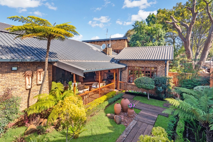 4 Bedroom Property for Sale in Eldoraigne Gauteng