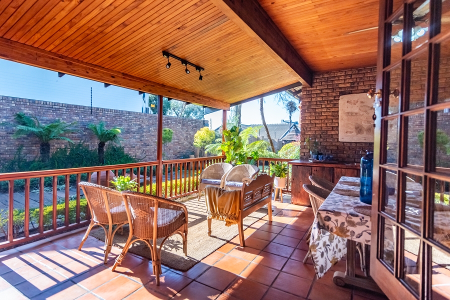 4 Bedroom Property for Sale in Eldoraigne Gauteng