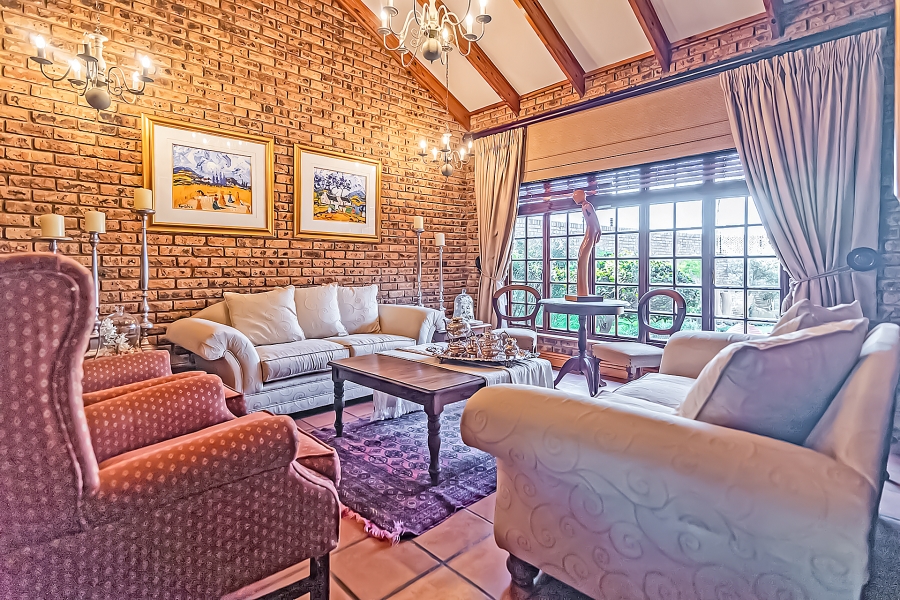 4 Bedroom Property for Sale in Eldoraigne Gauteng