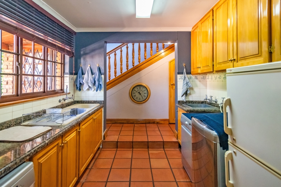 4 Bedroom Property for Sale in Eldoraigne Gauteng