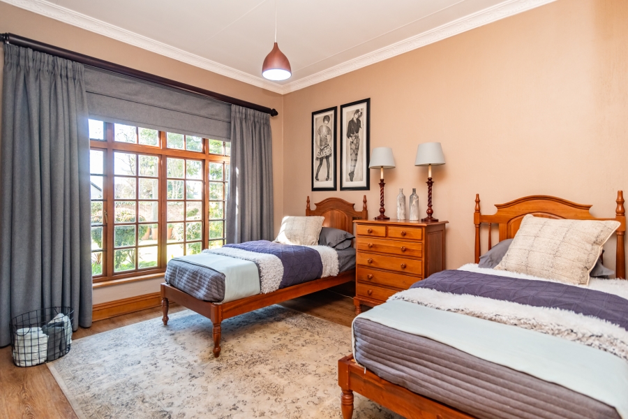 4 Bedroom Property for Sale in Eldoraigne Gauteng