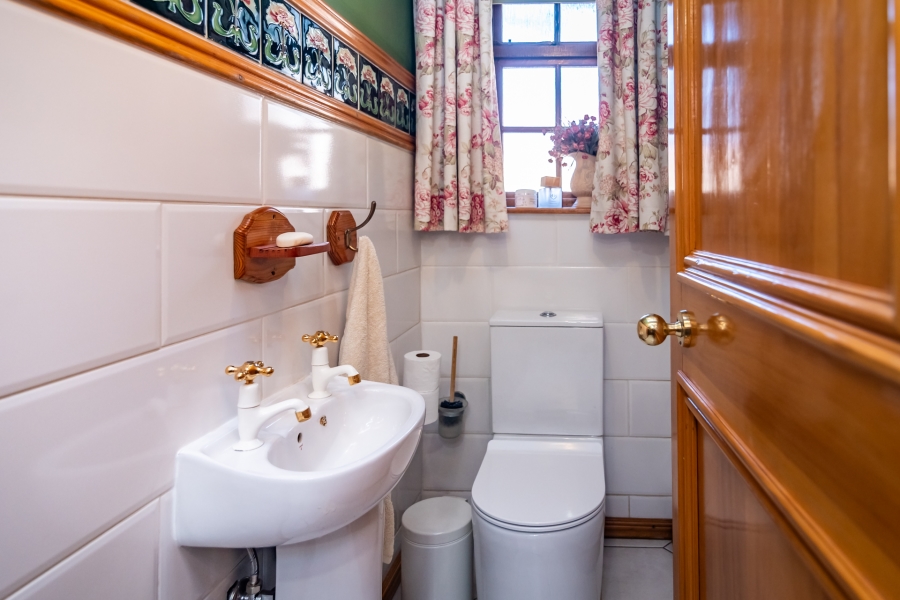 4 Bedroom Property for Sale in Eldoraigne Gauteng