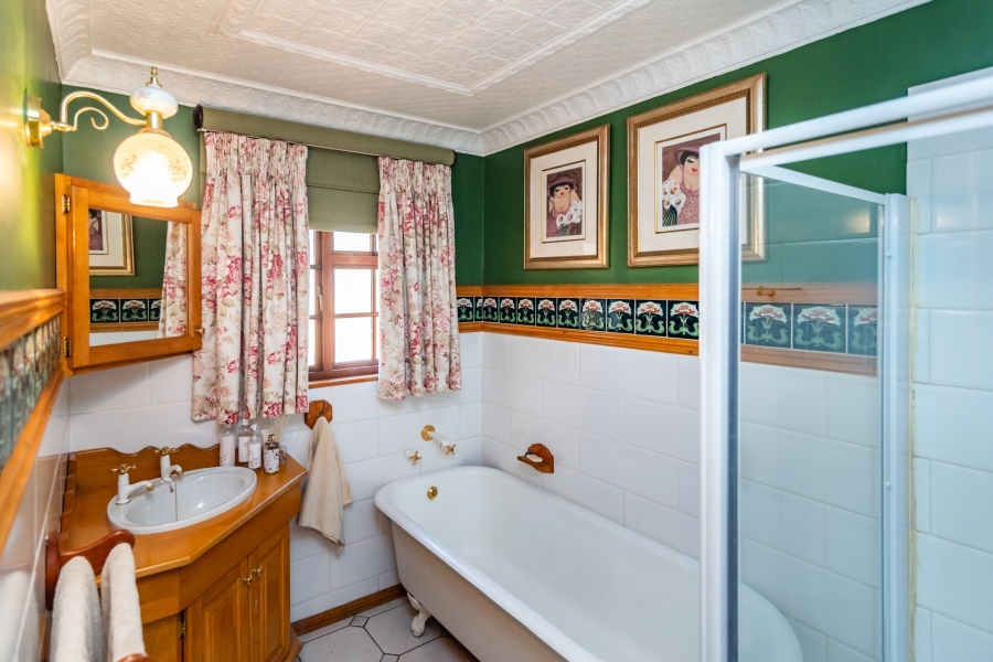 4 Bedroom Property for Sale in Eldoraigne Gauteng