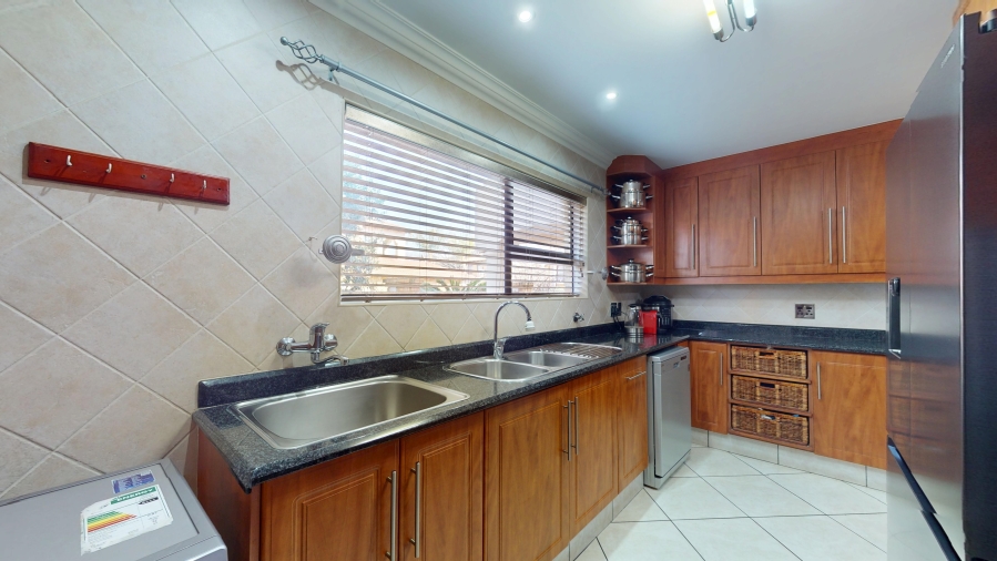 4 Bedroom Property for Sale in Bartlett Gauteng