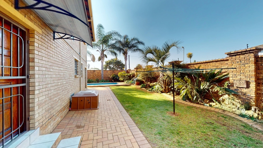 4 Bedroom Property for Sale in Bartlett Gauteng