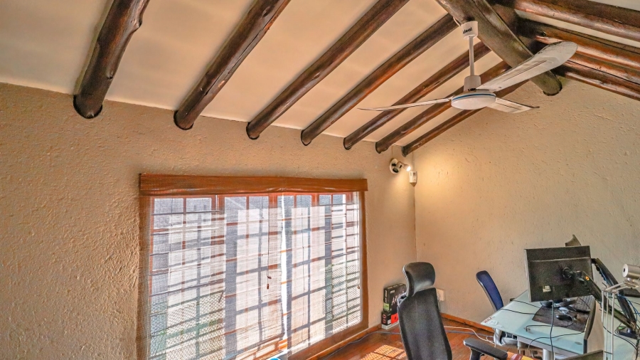2 Bedroom Property for Sale in Paulshof Gauteng