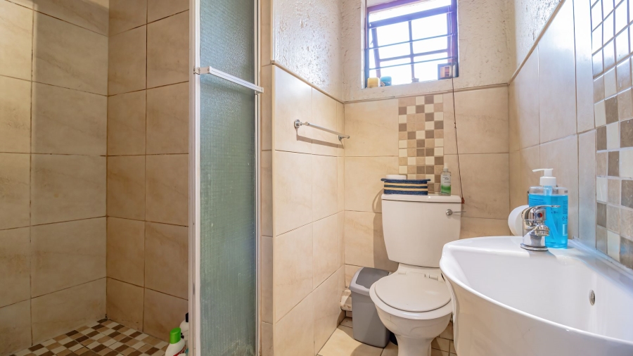 2 Bedroom Property for Sale in Paulshof Gauteng