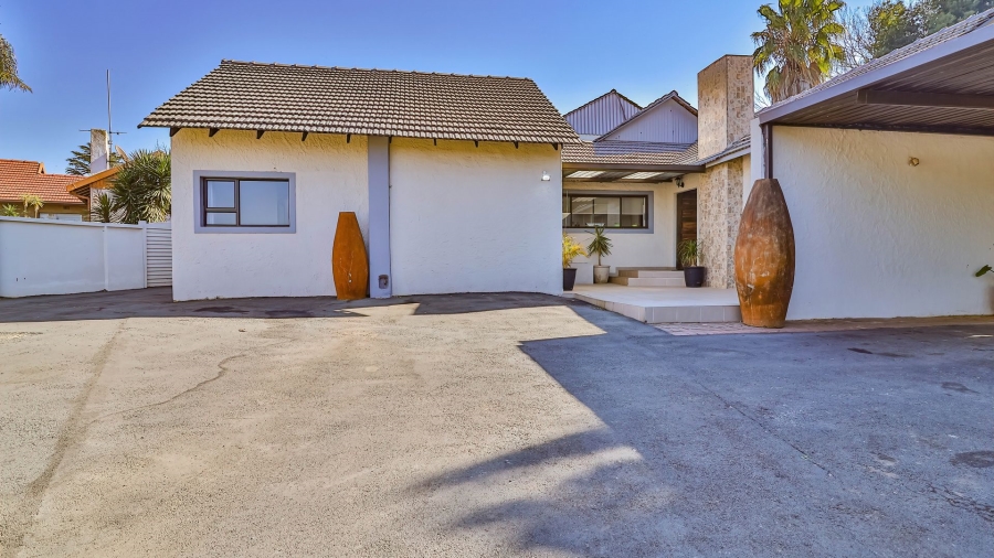 4 Bedroom Property for Sale in Kibler Park Gauteng
