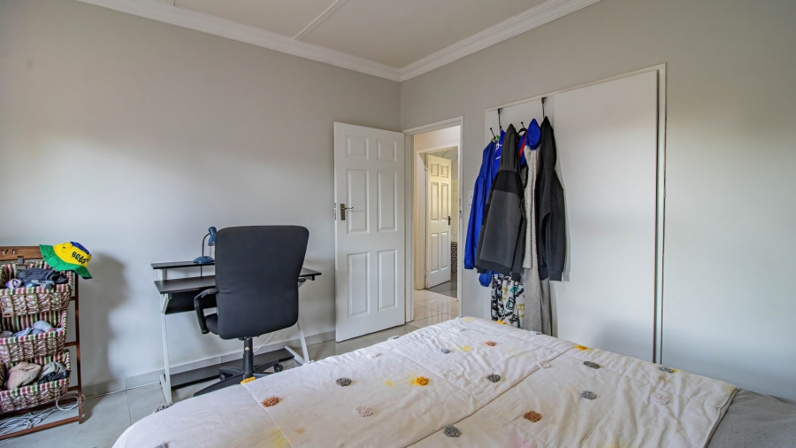 4 Bedroom Property for Sale in Kibler Park Gauteng
