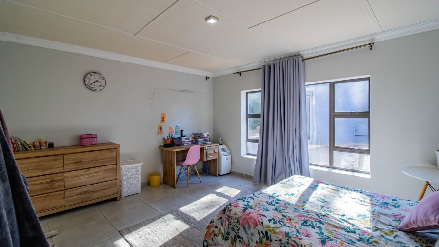 4 Bedroom Property for Sale in Kibler Park Gauteng