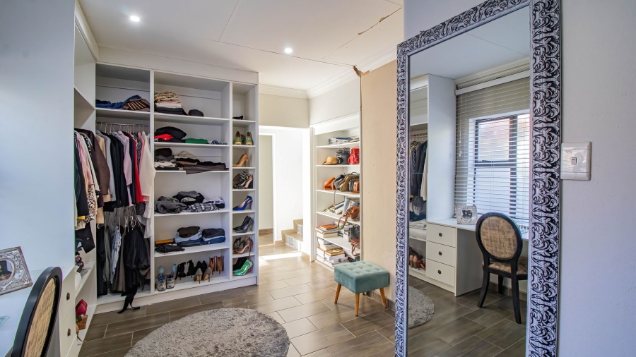 4 Bedroom Property for Sale in Kibler Park Gauteng