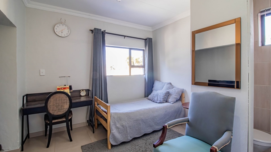 4 Bedroom Property for Sale in Kibler Park Gauteng