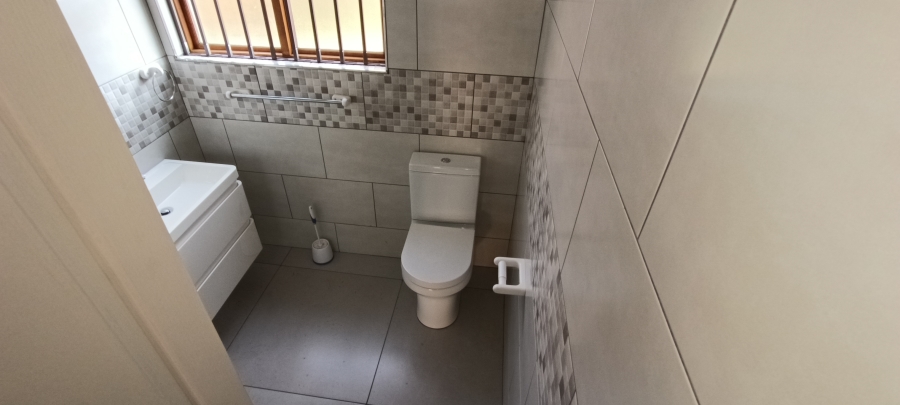 To Let 2 Bedroom Property for Rent in Meyersdal Gauteng