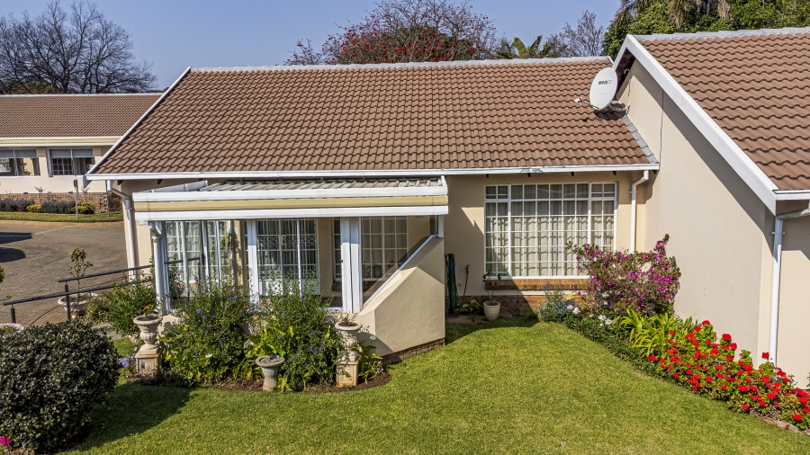 2 Bedroom Property for Sale in Die Wilgers Gauteng