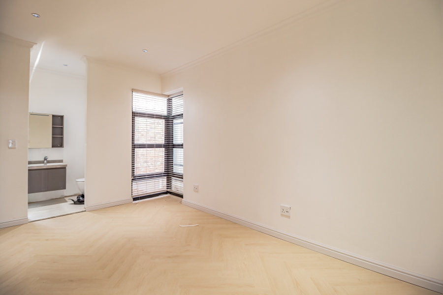 To Let 2 Bedroom Property for Rent in Bryanston Gauteng