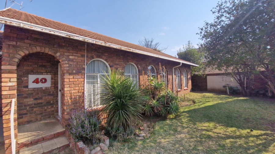 3 Bedroom Property for Sale in Dalpark Gauteng