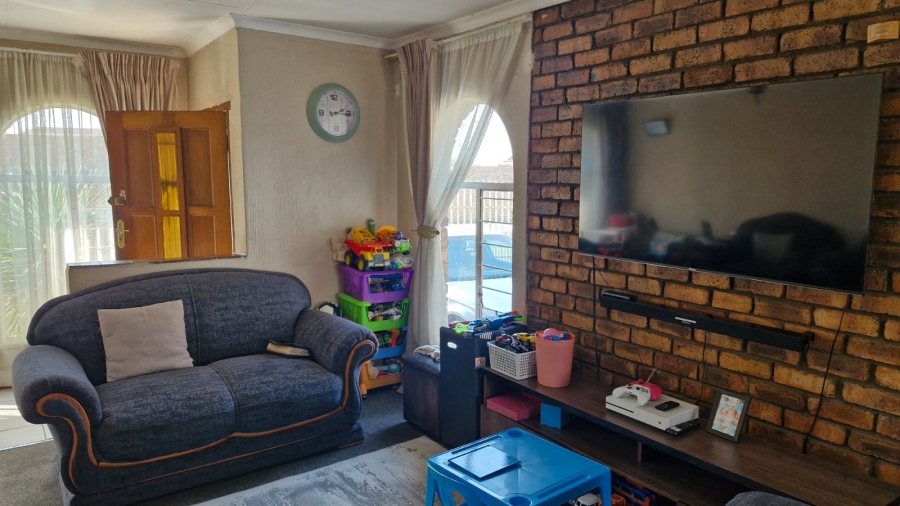 3 Bedroom Property for Sale in Dalpark Gauteng