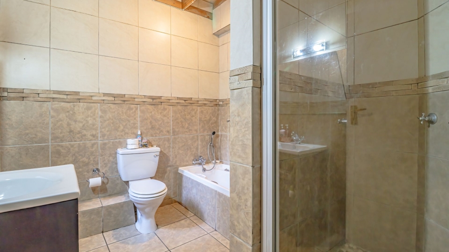 2 Bedroom Property for Sale in Paulshof Gauteng