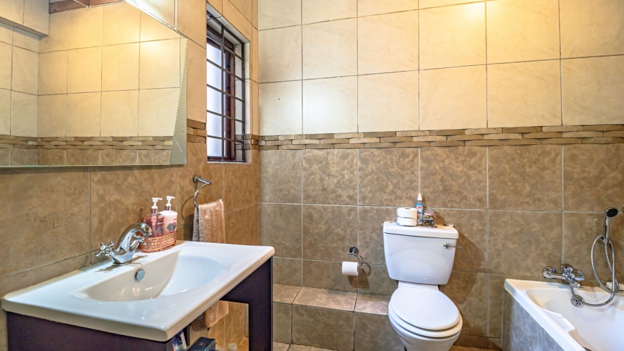 2 Bedroom Property for Sale in Paulshof Gauteng