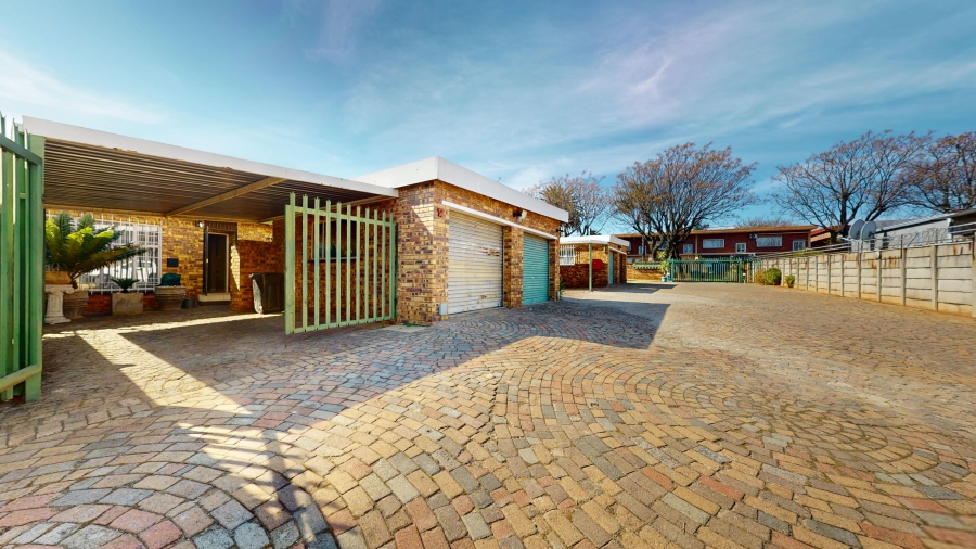 2 Bedroom Property for Sale in Witfield Gauteng