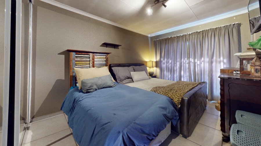 2 Bedroom Property for Sale in Witfield Gauteng