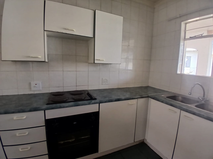 2 Bedroom Property for Sale in Denlee Gauteng