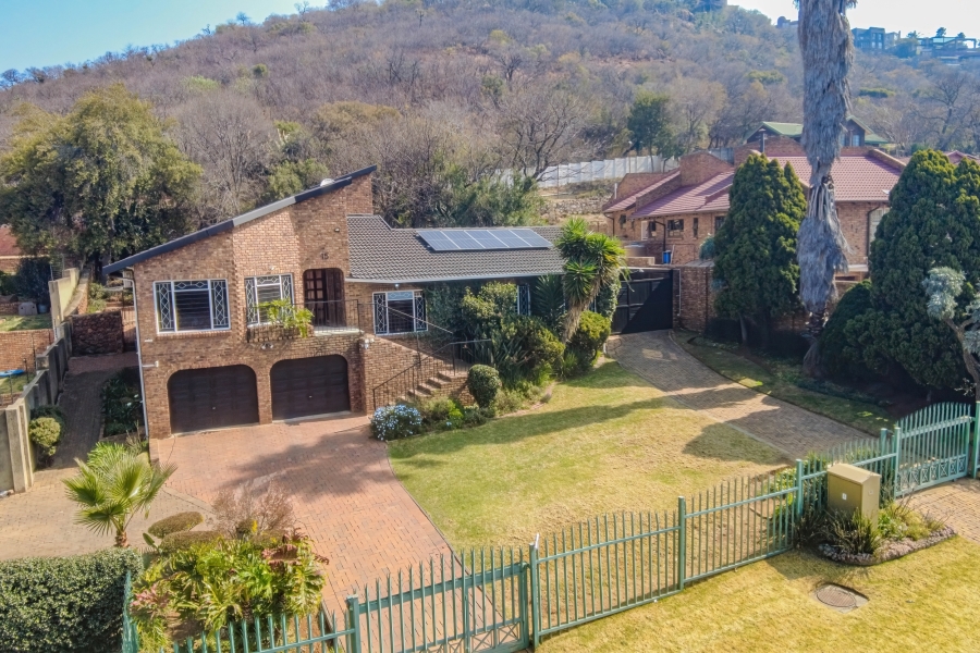 3 Bedroom Property for Sale in Bassonia Gauteng