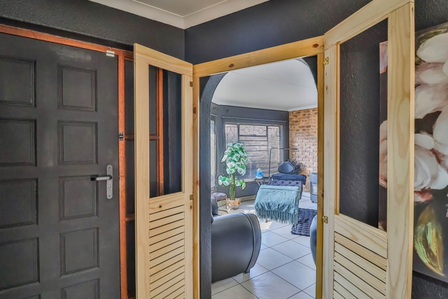 3 Bedroom Property for Sale in Bassonia Gauteng