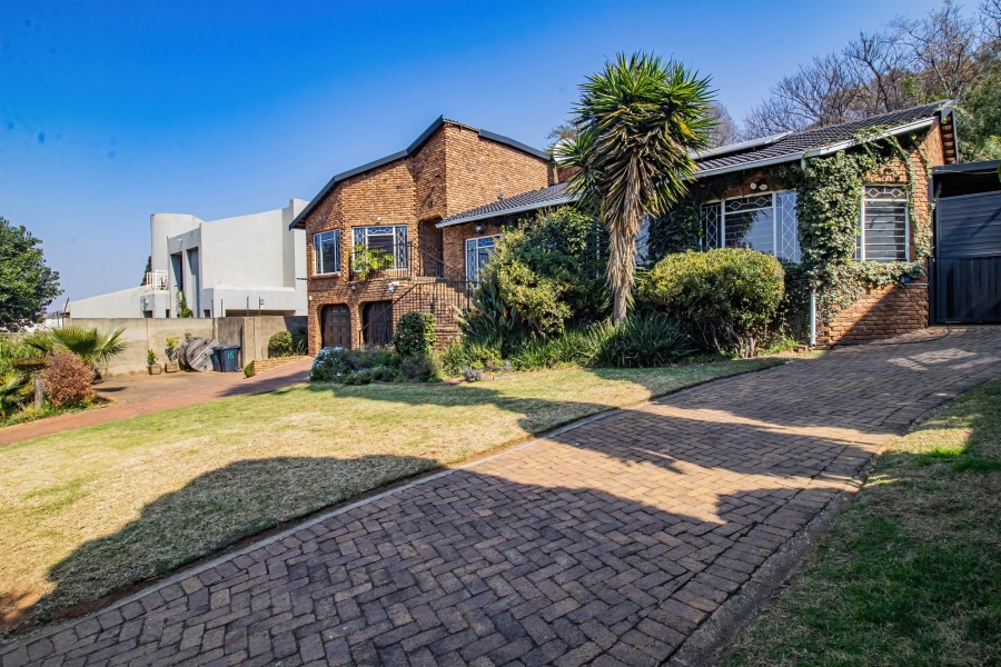 3 Bedroom Property for Sale in Bassonia Gauteng