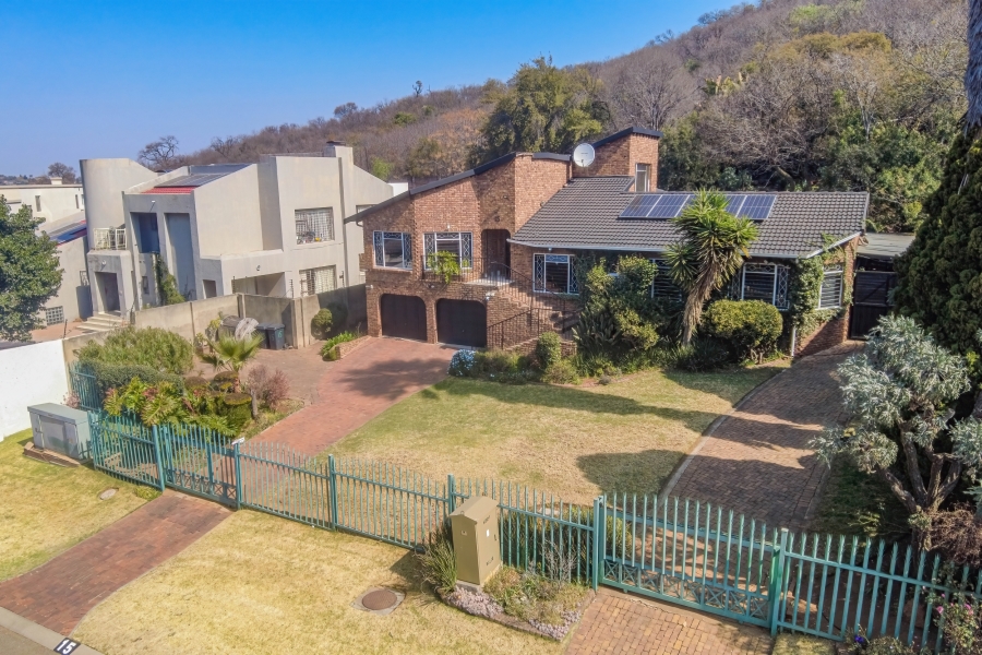 3 Bedroom Property for Sale in Bassonia Gauteng