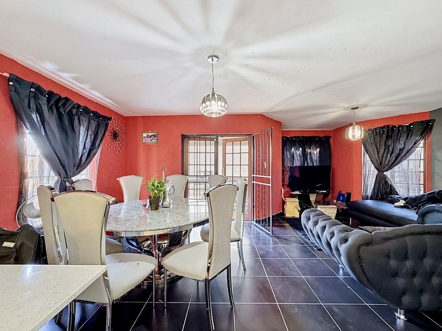 3 Bedroom Property for Sale in Equestria Gauteng