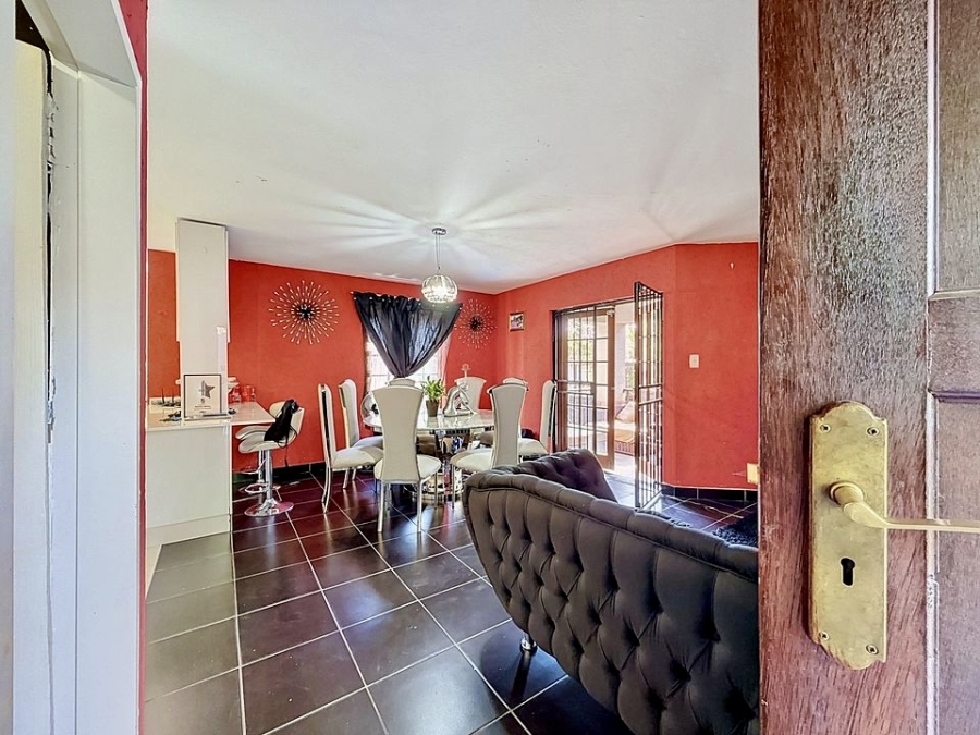 3 Bedroom Property for Sale in Equestria Gauteng