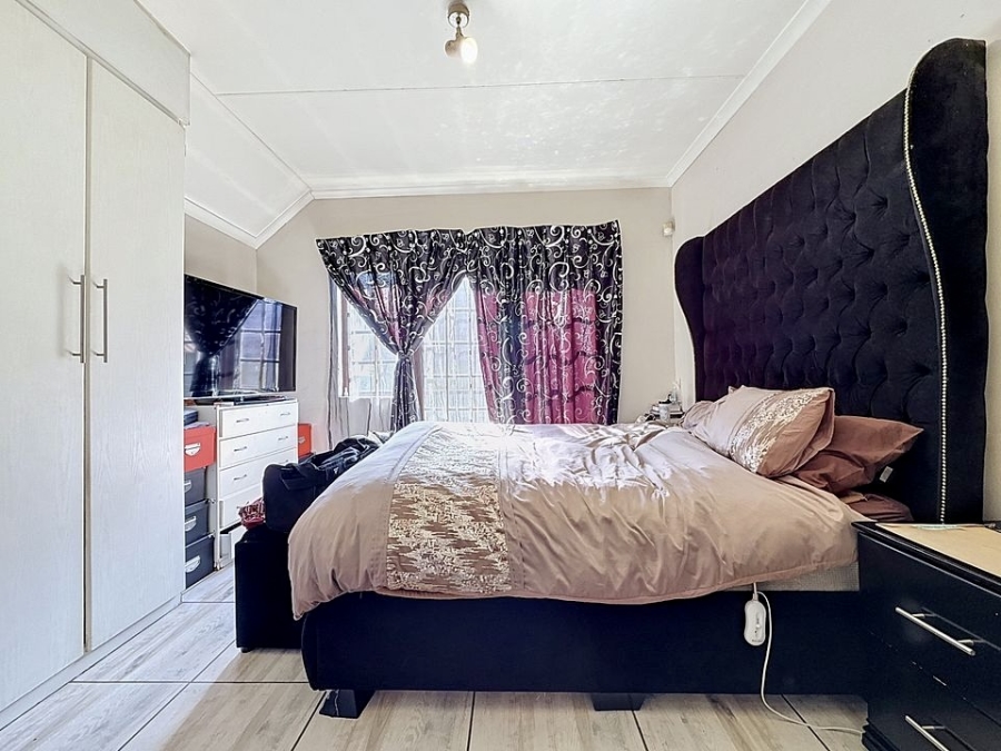 3 Bedroom Property for Sale in Equestria Gauteng