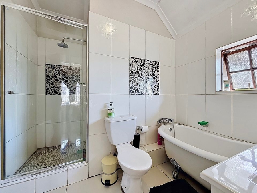 3 Bedroom Property for Sale in Equestria Gauteng