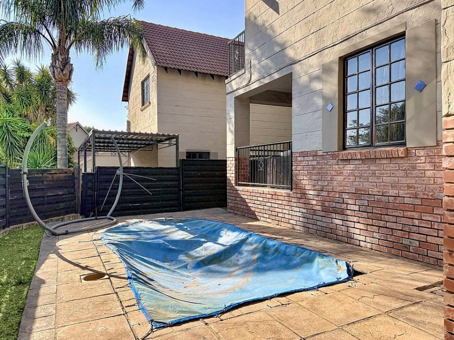 3 Bedroom Property for Sale in Equestria Gauteng
