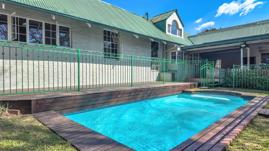 4 Bedroom Property for Sale in Hurlingham Manor Gauteng