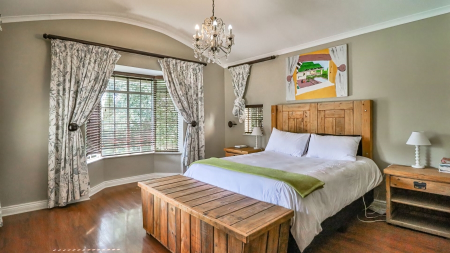 4 Bedroom Property for Sale in Hurlingham Manor Gauteng