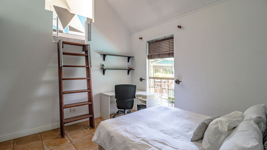 4 Bedroom Property for Sale in Hurlingham Manor Gauteng