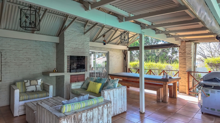 4 Bedroom Property for Sale in Hurlingham Manor Gauteng
