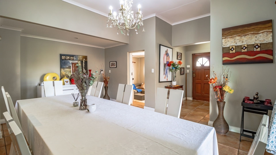 4 Bedroom Property for Sale in Hurlingham Manor Gauteng