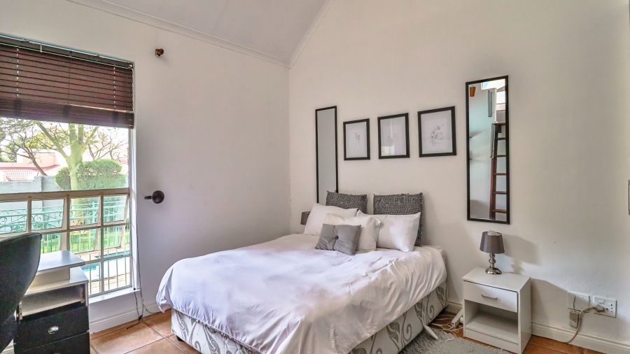 4 Bedroom Property for Sale in Hurlingham Manor Gauteng