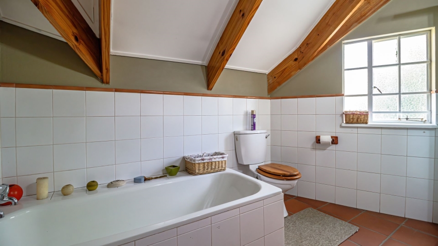 4 Bedroom Property for Sale in Hurlingham Manor Gauteng