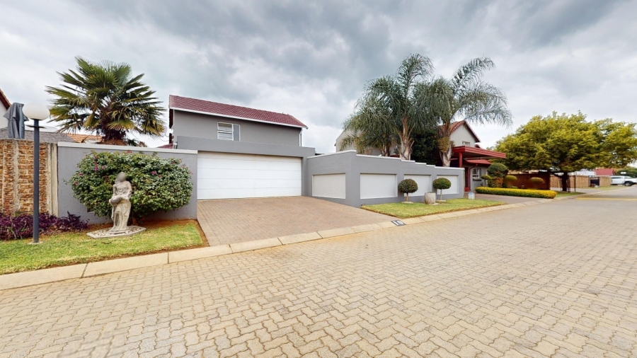 To Let 3 Bedroom Property for Rent in Ravenswood Gauteng