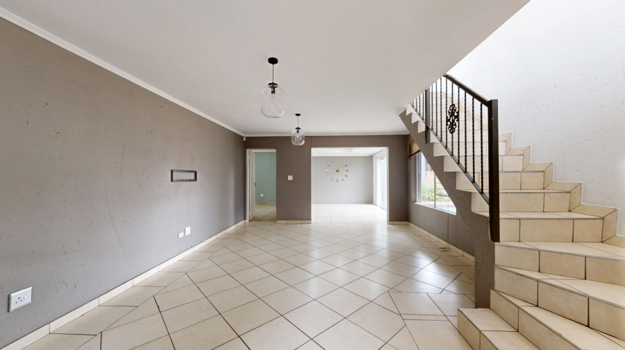To Let 3 Bedroom Property for Rent in Ravenswood Gauteng