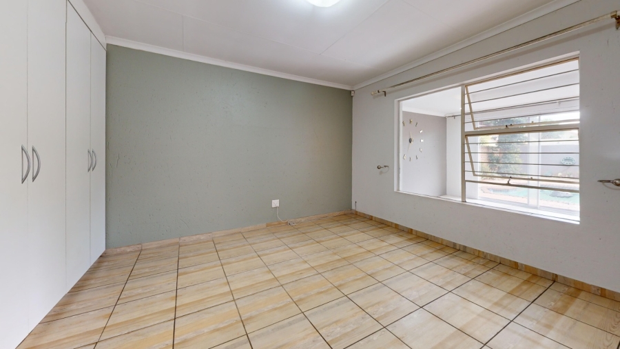 To Let 3 Bedroom Property for Rent in Ravenswood Gauteng