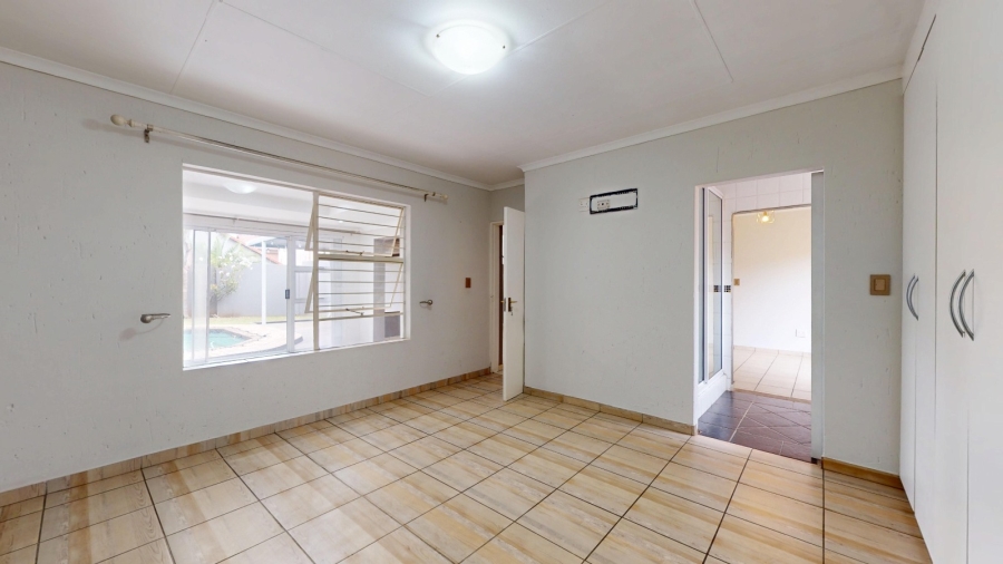 To Let 3 Bedroom Property for Rent in Ravenswood Gauteng