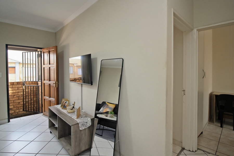 2 Bedroom Property for Sale in Elspark Gauteng