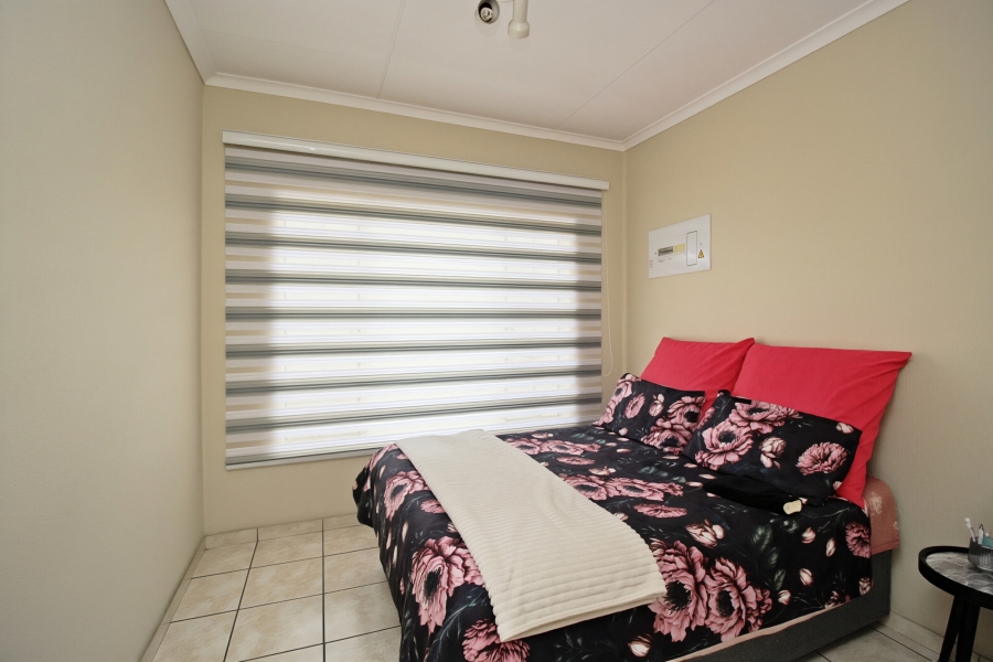 2 Bedroom Property for Sale in Elspark Gauteng