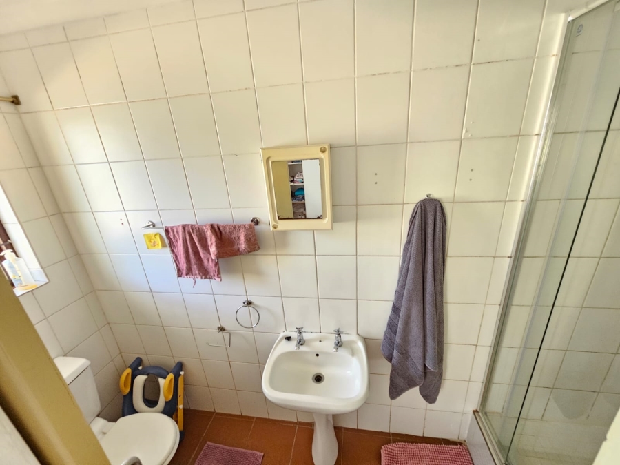 To Let 3 Bedroom Property for Rent in Austinview Gauteng